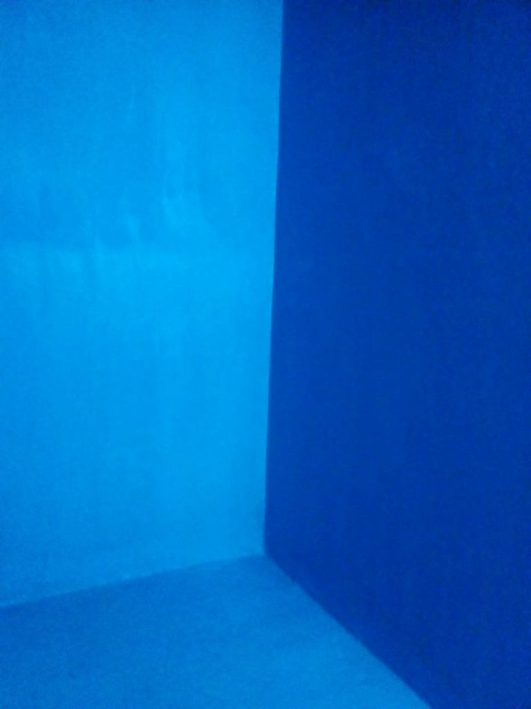 عزل خزانات في خميس مشيط